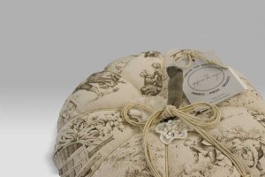 Cuscino Zucca Etoile de Joui bianco Opificio dei Sogni