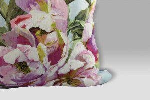 Cuscino 60x60 Delft Flower Sky lino stampato su base sfumata Designers Guild