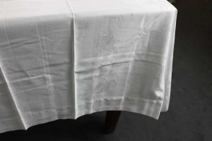 Tovaglia Hesperia con tovaglioli bianco Tessitura Toscana Telerie