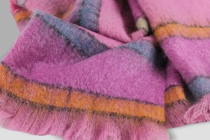Plaid Riga Fucsia Designers Guild