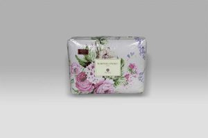 Trapuntino Tanya fiore rosa Martha O-Neil by Tag House