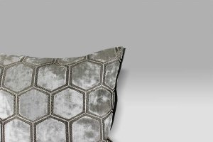 Cuscino 43x43 Manipur Oyster avorio Designers Guild