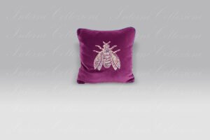 Cuscino Velluto ricamo Ape lurex rosa-violetto Mastro Raphael