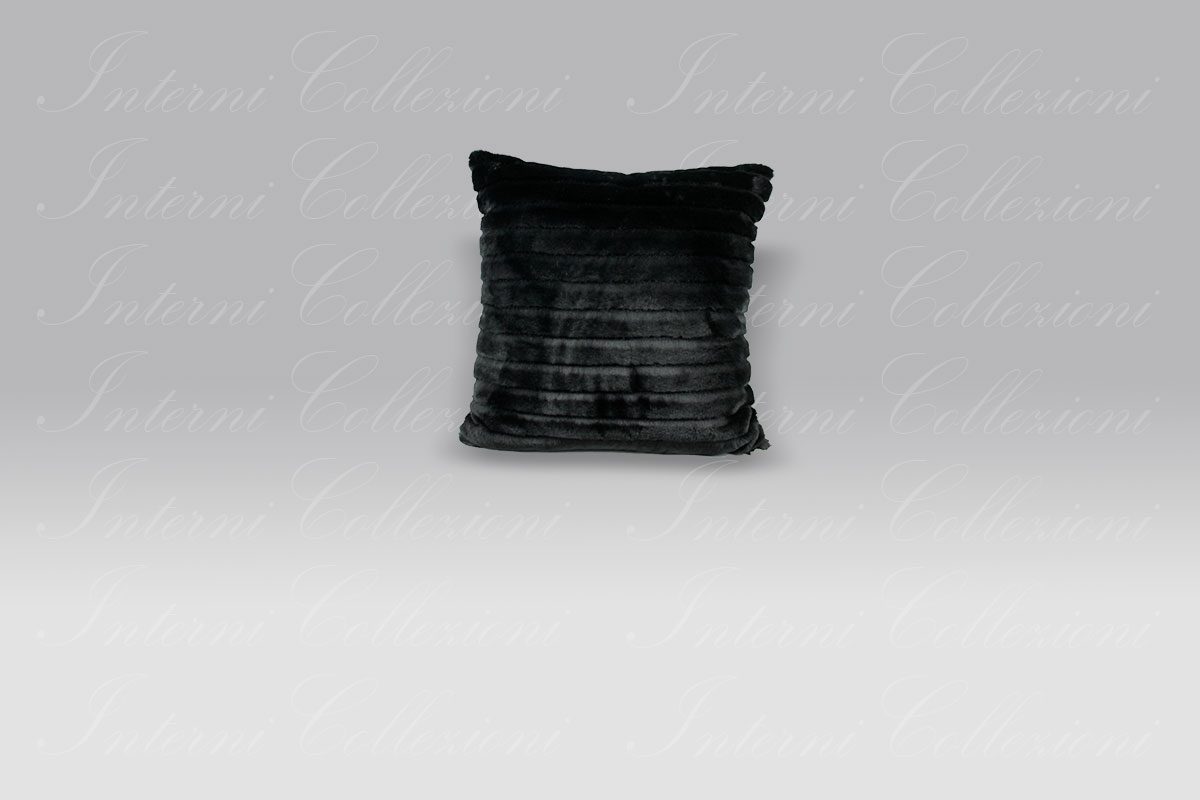 Cuscino ecopelliccia Eco2 nero-velluto Bagnaresi Casao-Bagnaresi-Casa Cuscino ecopelliccia Eco2 nero-velluto Bagnaresi Casa