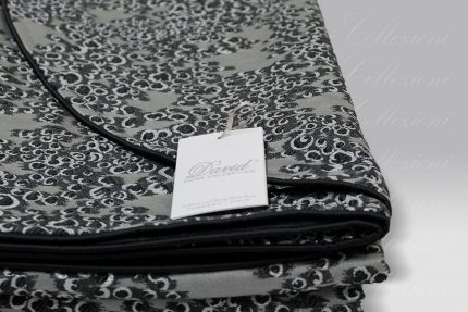 Copriletto Cerchietti nero David Home Collection