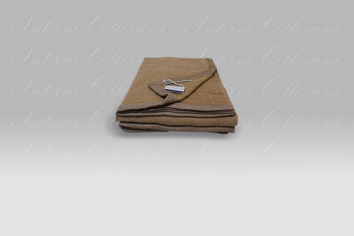 Coperta Onix marrone Agolab Cecchi e Cecchi Coperta Onix marrone Agolab Cecchi e Cecchi