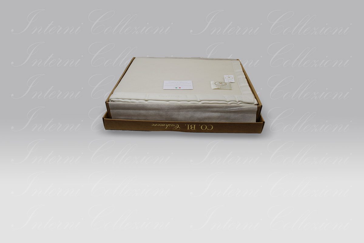 Coperta Xandra cashmere greggio-avorio Co.Bi. Coperta Xandra cashmere greggio-avorio Co.Bi.
