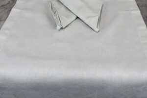 Runner con tovaglioli Origami argento Tessitura Randi