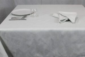 Tovaglia con tovaglioli Origami argento Tessitura Randi