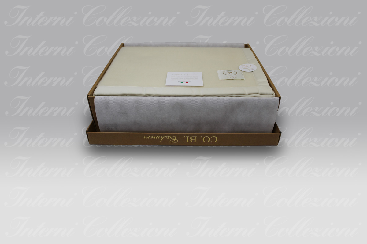 Coperta Susi greggio-avorio Co.bi Cashmere Coperta Susi greggio-avorio Co.bi Cashmere