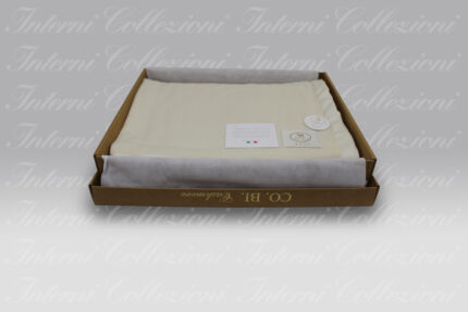 Coperta Aida 250 greggio-avorio Co.Bi