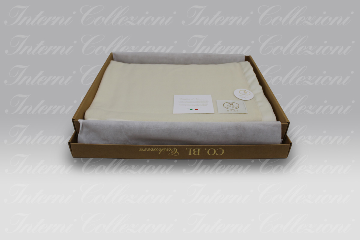 Coperta Aida 250 greggio-avorio Co.Bi (1) Coperta Aida 250 greggio-avorio Co.Bi