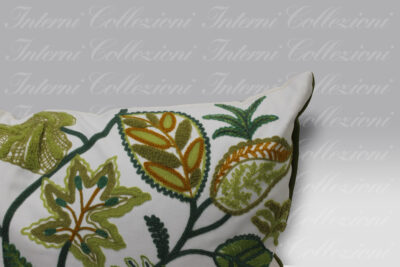 Cuscino Foglia Decoratica Embroidered Designers Guild