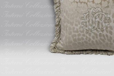 Cuscino Monogram tortora Roberto Cavalli
