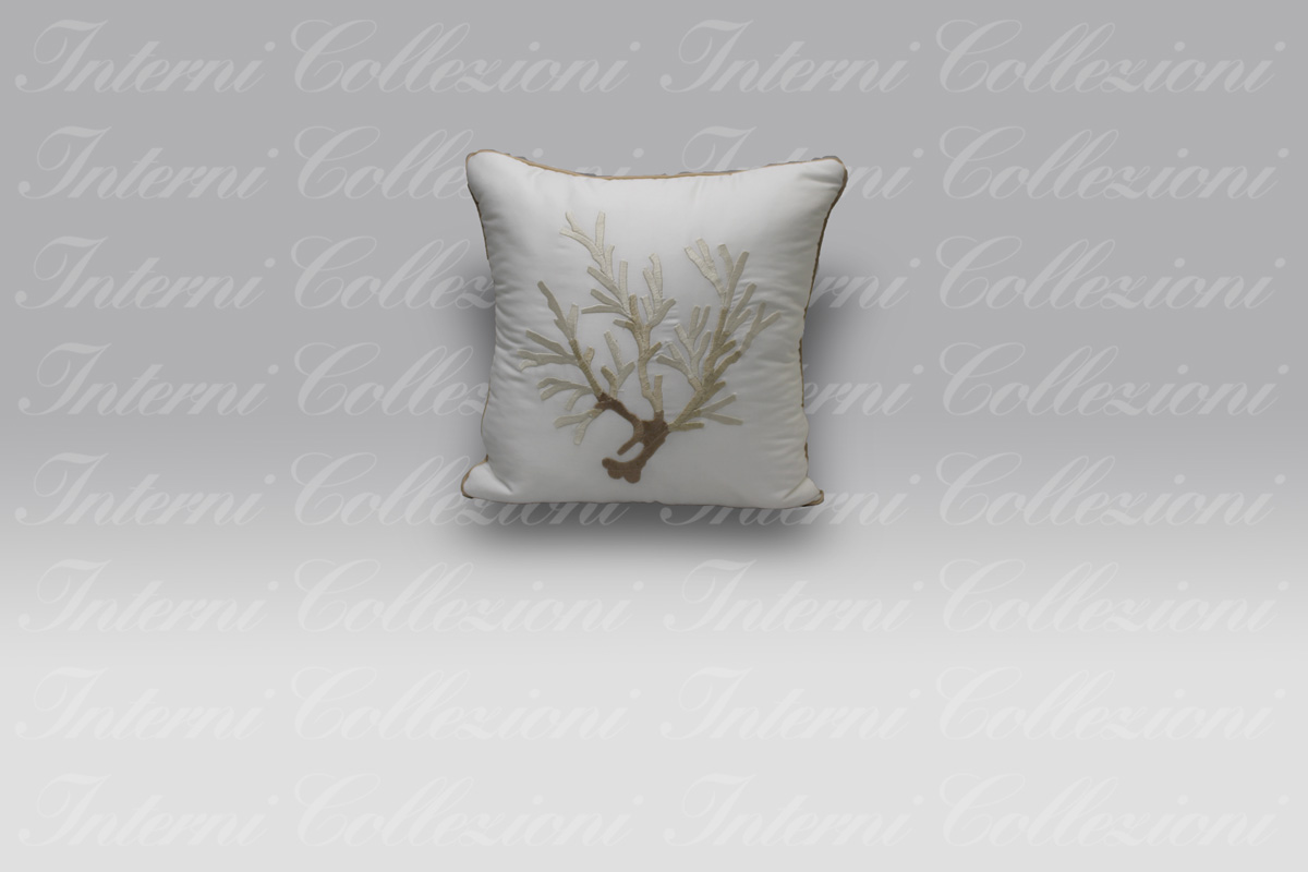 Cuscino Corallomania satin bianco ricamo beige.naturale Mastro Raphael (1) Cuscino Corallomania satin bianco ricamo beige.naturale Mastro Raphael